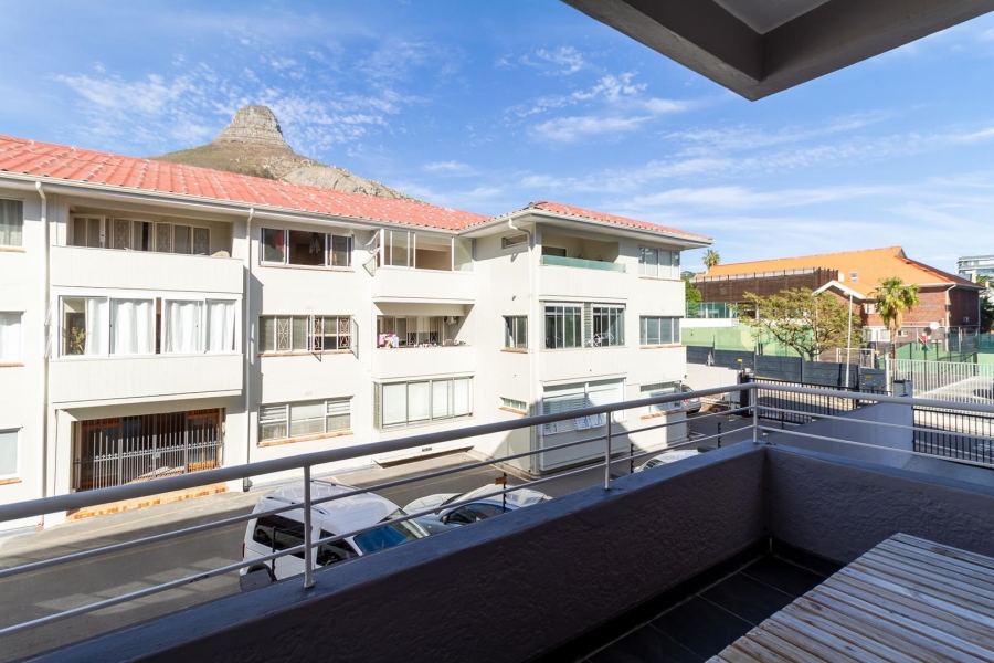 1 Bedroom Property for Sale in Sea Point Western Cape